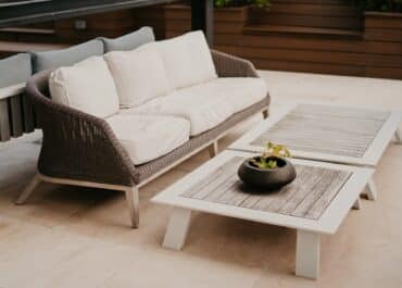 5 Characteristics of the Perfect Outdoor Furniture Materials