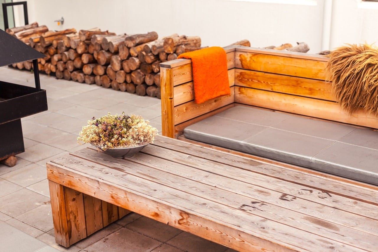 Discover the Charm of Rustic Outdoor Living Spaces