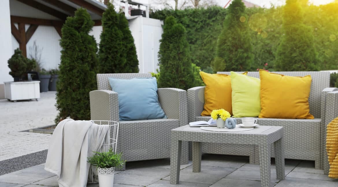 How to Style a Cozy Outdoor Living Room on Your Atlanta Patio — Florida