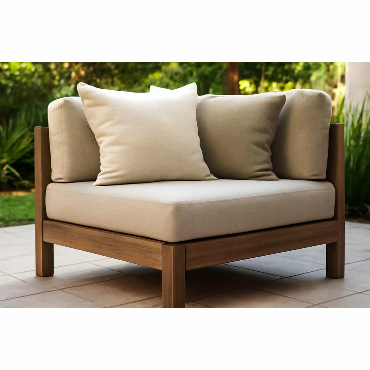Combining Outdoor Dining and Deep Seating on One Patio: Deep Seating Patio Sets That Fit a Florida Lanai (detail)