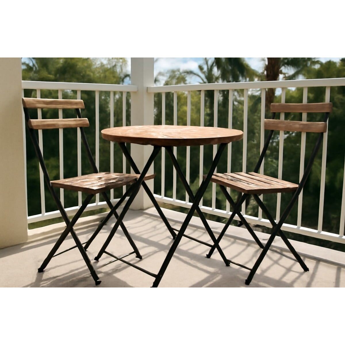 Round vs Square Bistro Tables for Florida Balconies: Picking a Bistro Set for a Breezy Florida Balcony (detail)