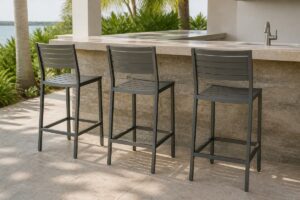 Outdoor Bar Stool Footrest Height and Comfort