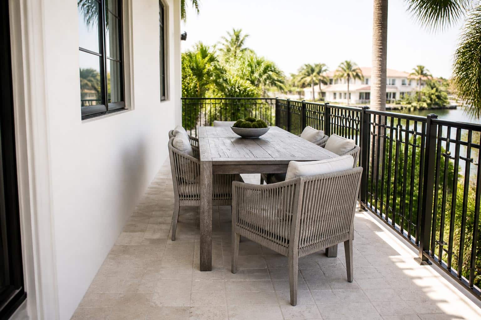 outdoor dining set wall and railing clearance alternate configuration