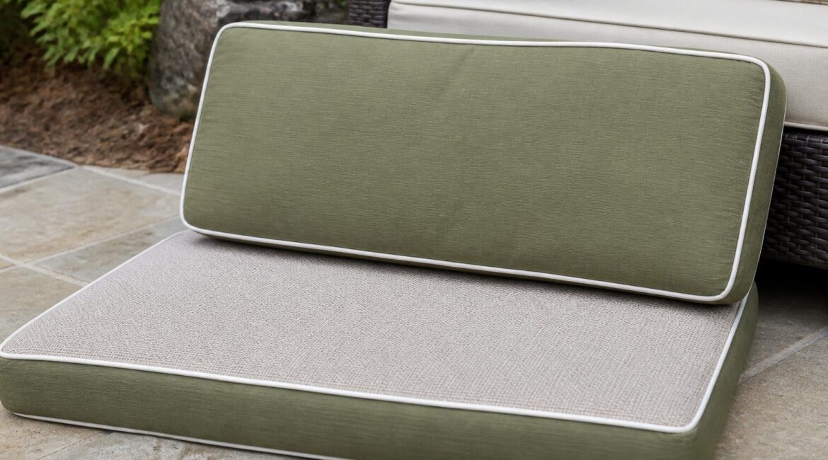Outdoor cushion with finished fabric on both usable faces