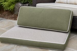 Outdoor cushion with finished fabric on both usable faces