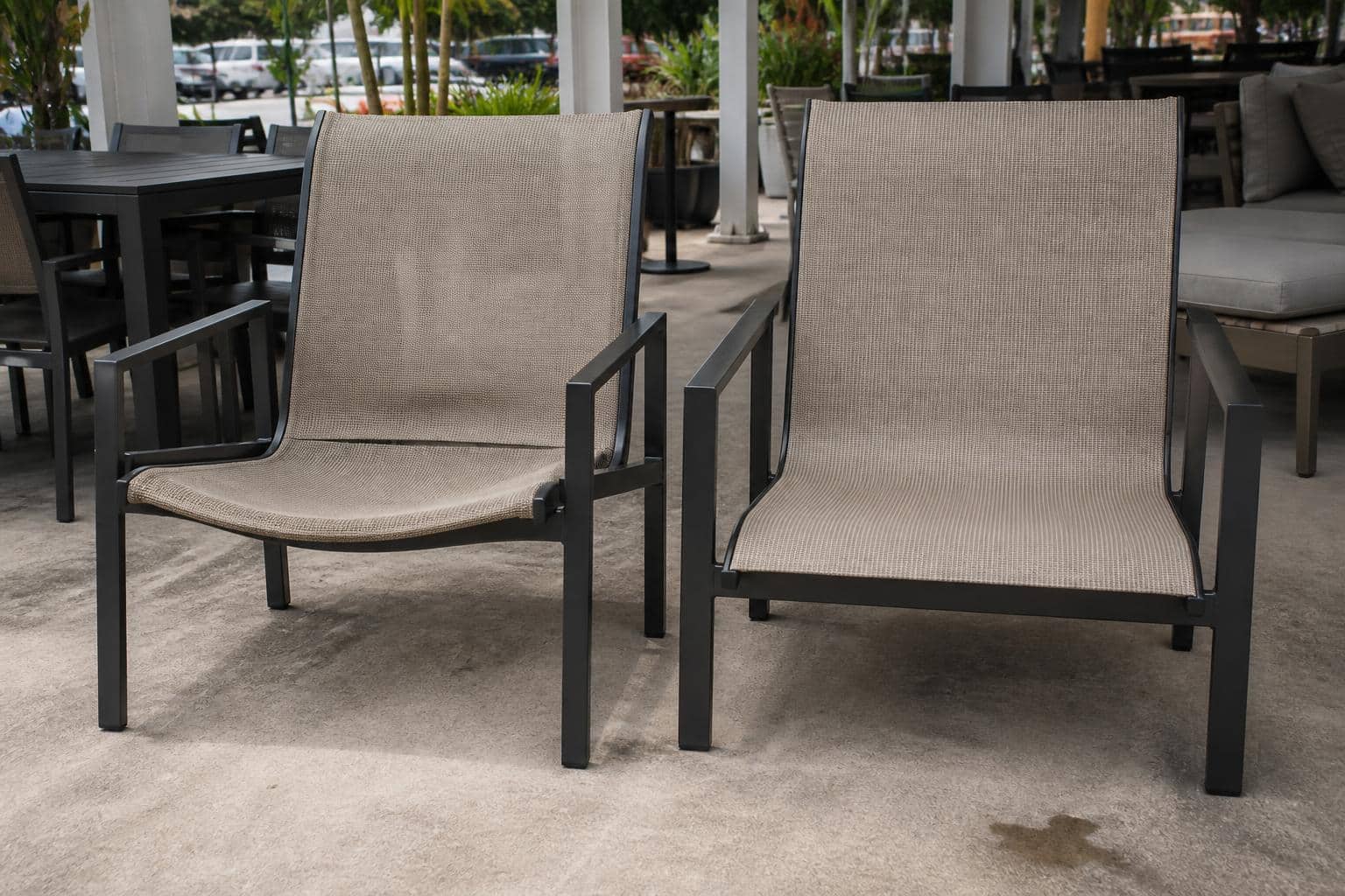 sling chair fabric tension sagging evaluation showroom comparison